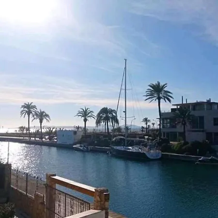 Apartment Unsejouraempuriabrava-terrasse-vue -clime- Wifi Parking